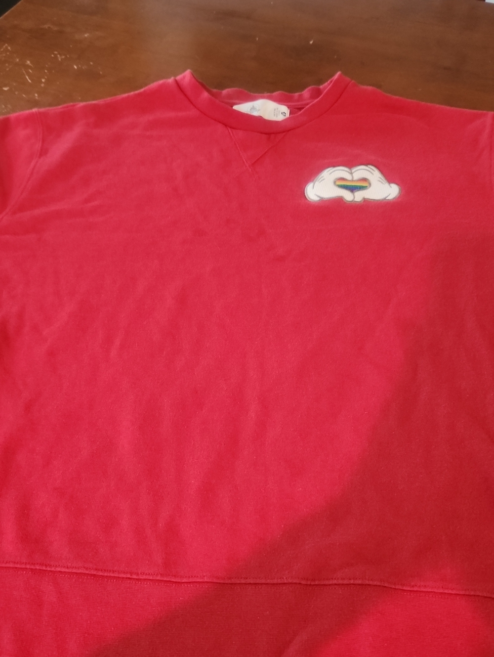 Disney Rainbow Collection Mickey Mouse heart-hands Rainbow Sweatshirt XL
